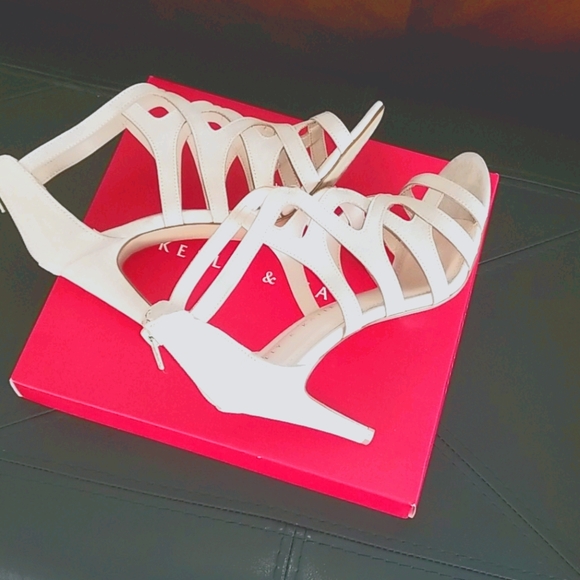 NWB Suede Heeled Sandals - Picture 4 of 9